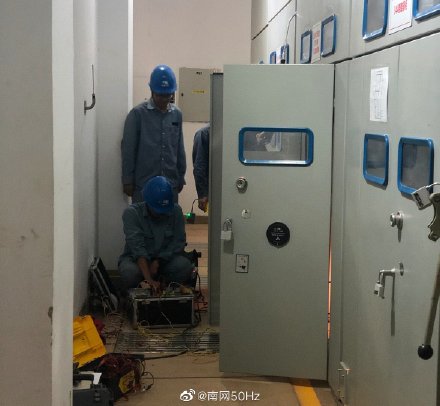 220千伏松茂变电站高压母线柜开柜检修并进行耐压试验