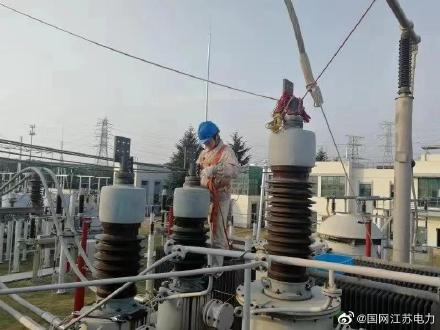 江苏省送变电有限公司电气试验二班抢修主变渗油并进行预防性试验