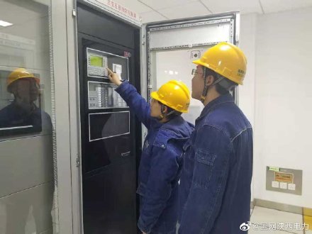 洛川750kV变电站运维人员对全站消防设施进行隐患排查