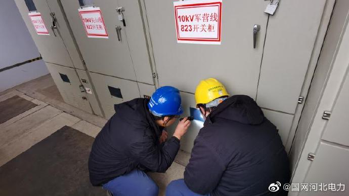 变电运维人员对变电站开展巡视